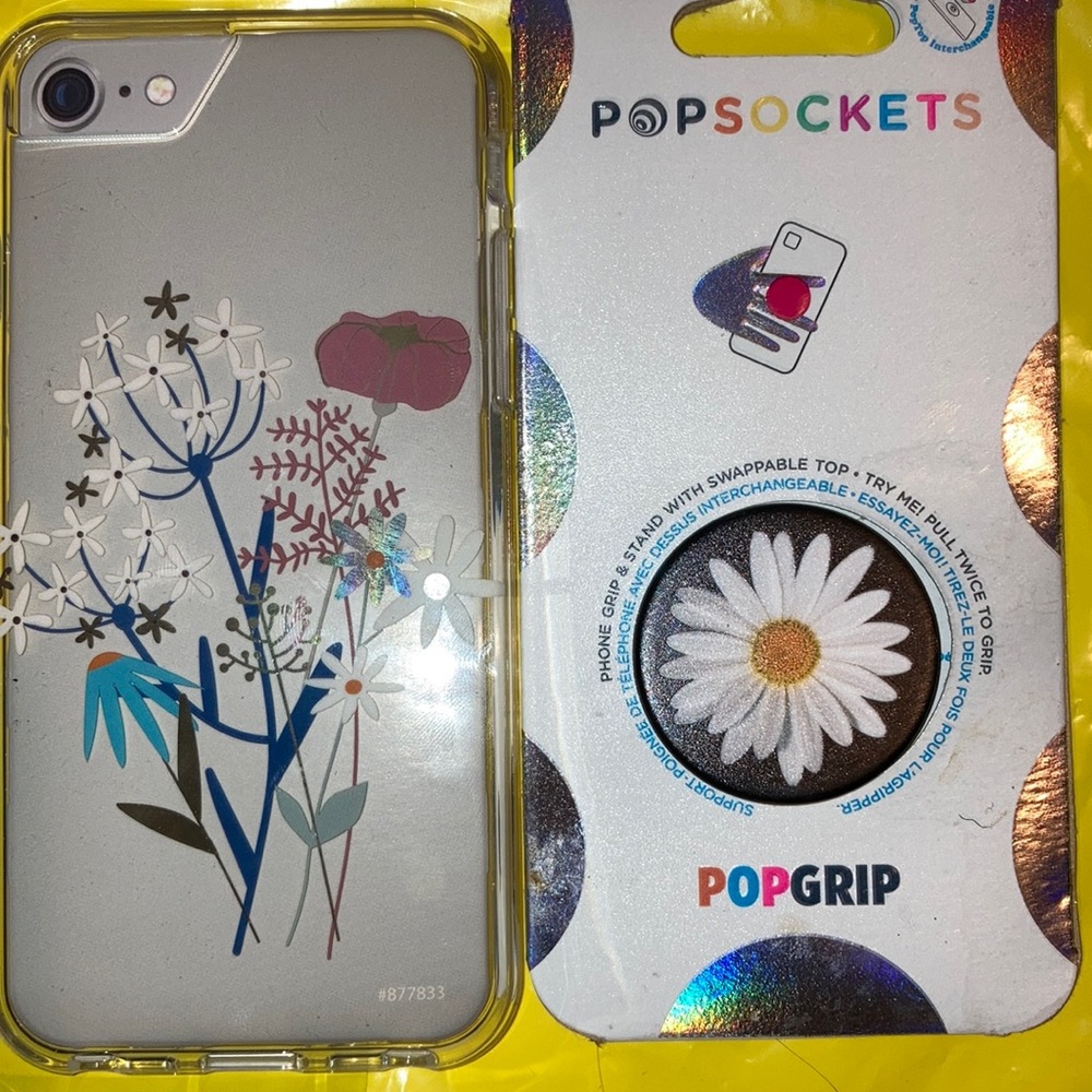 Iphone SE 2 bundle! Case and popsocket! Daisy! NWOT